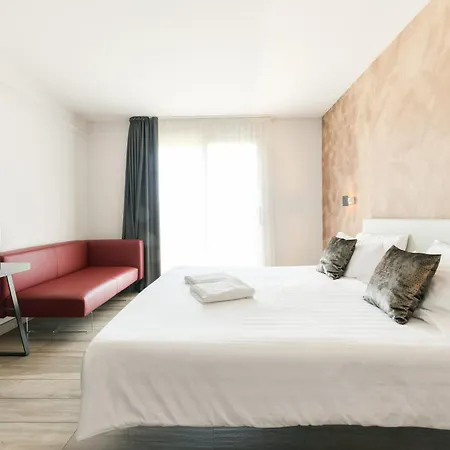 Relais Maria Vittoria *